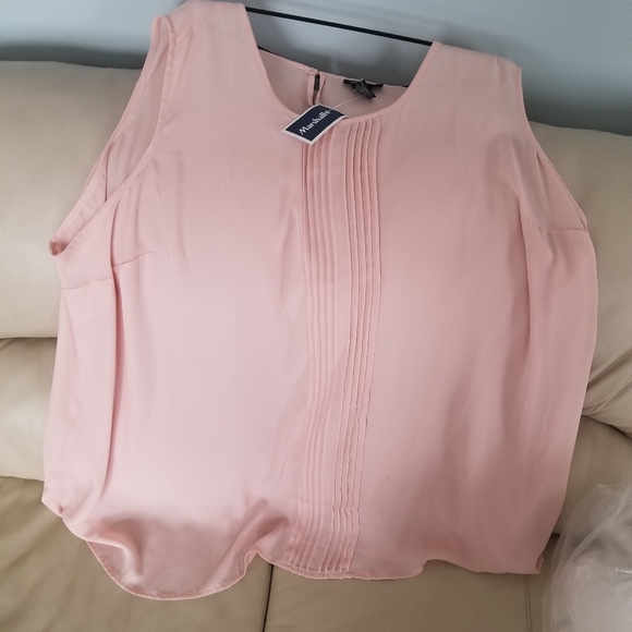 Sleevless Pink top - Picture 3 of 3